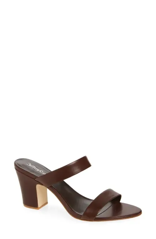 Annica Sandal