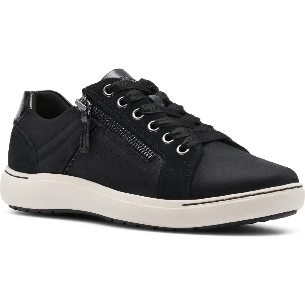 Nalle Zen Sneaker by Clarks(r)