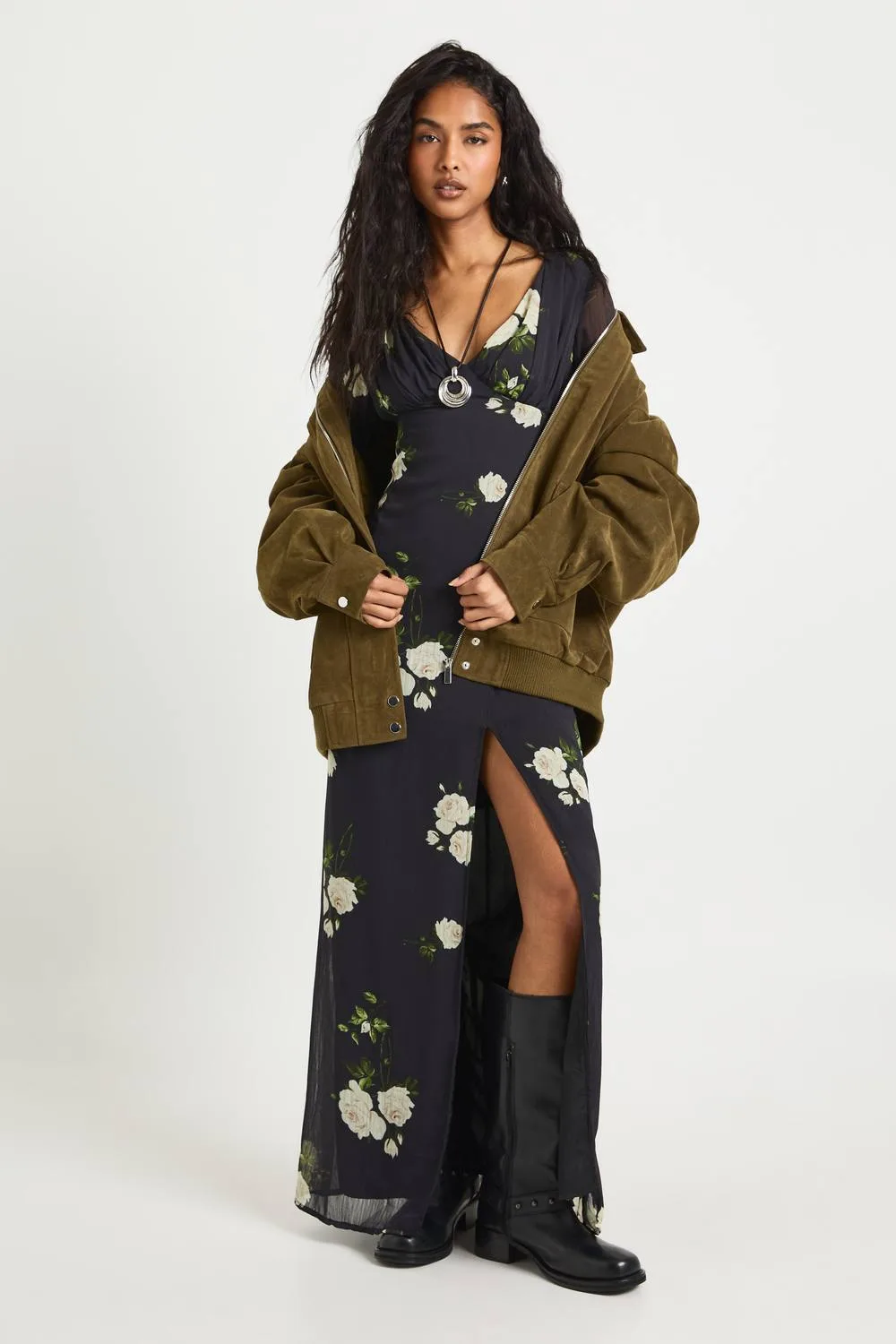 Floral Chiffon Plunge Maxi Dress - Chiffon/Woven by boohoo