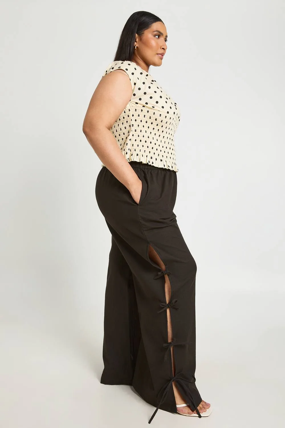 Linen Look Tie Side Wide Leg Trouser by boohoo