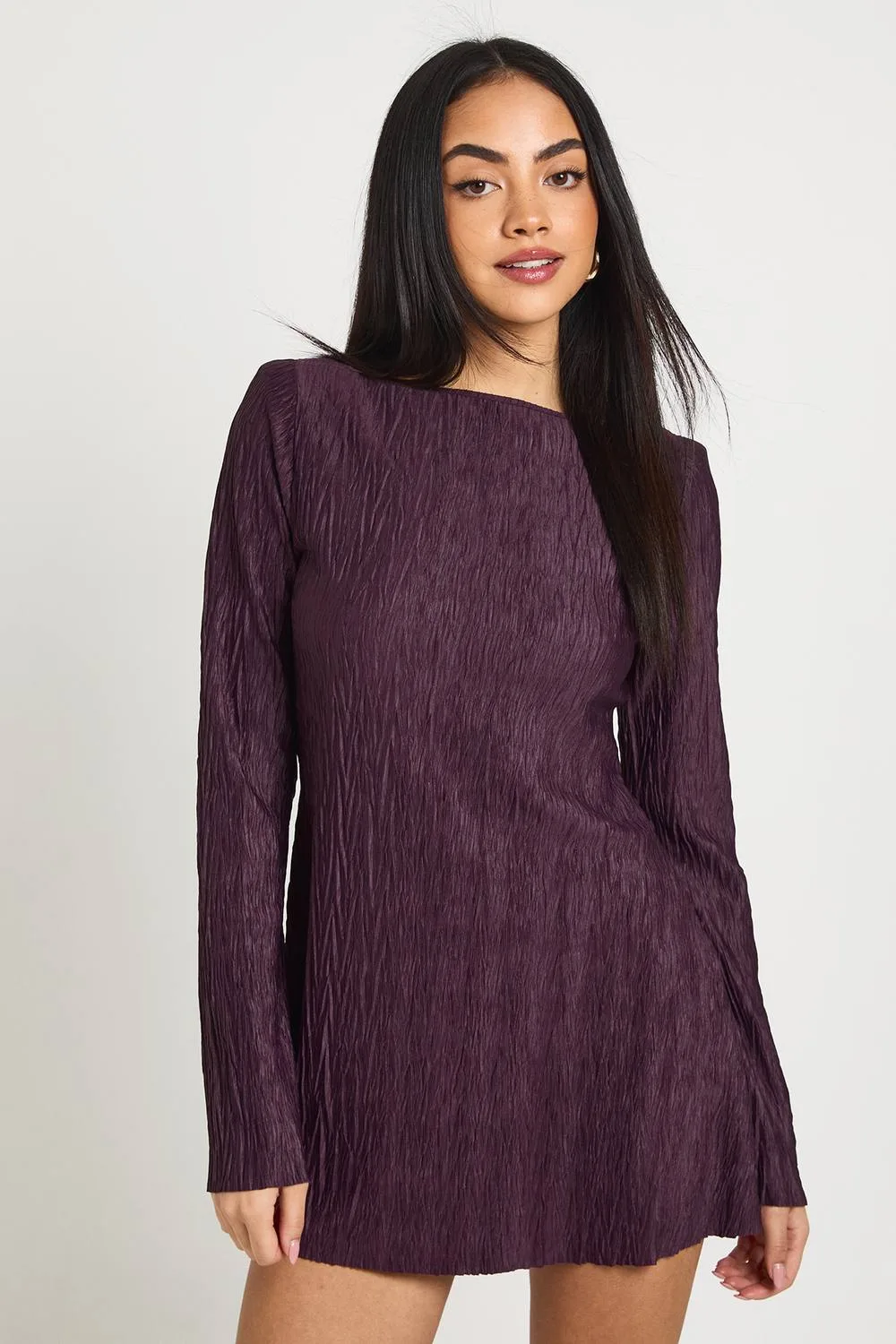 Textured Flare Sleeve Shift Dress by boohoo