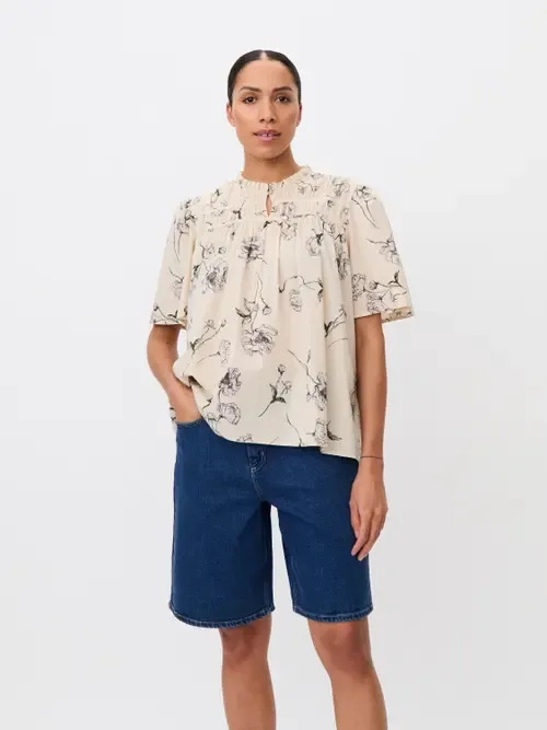 Madanythra Keyhole Floral Blouse by Masai Copenhagen