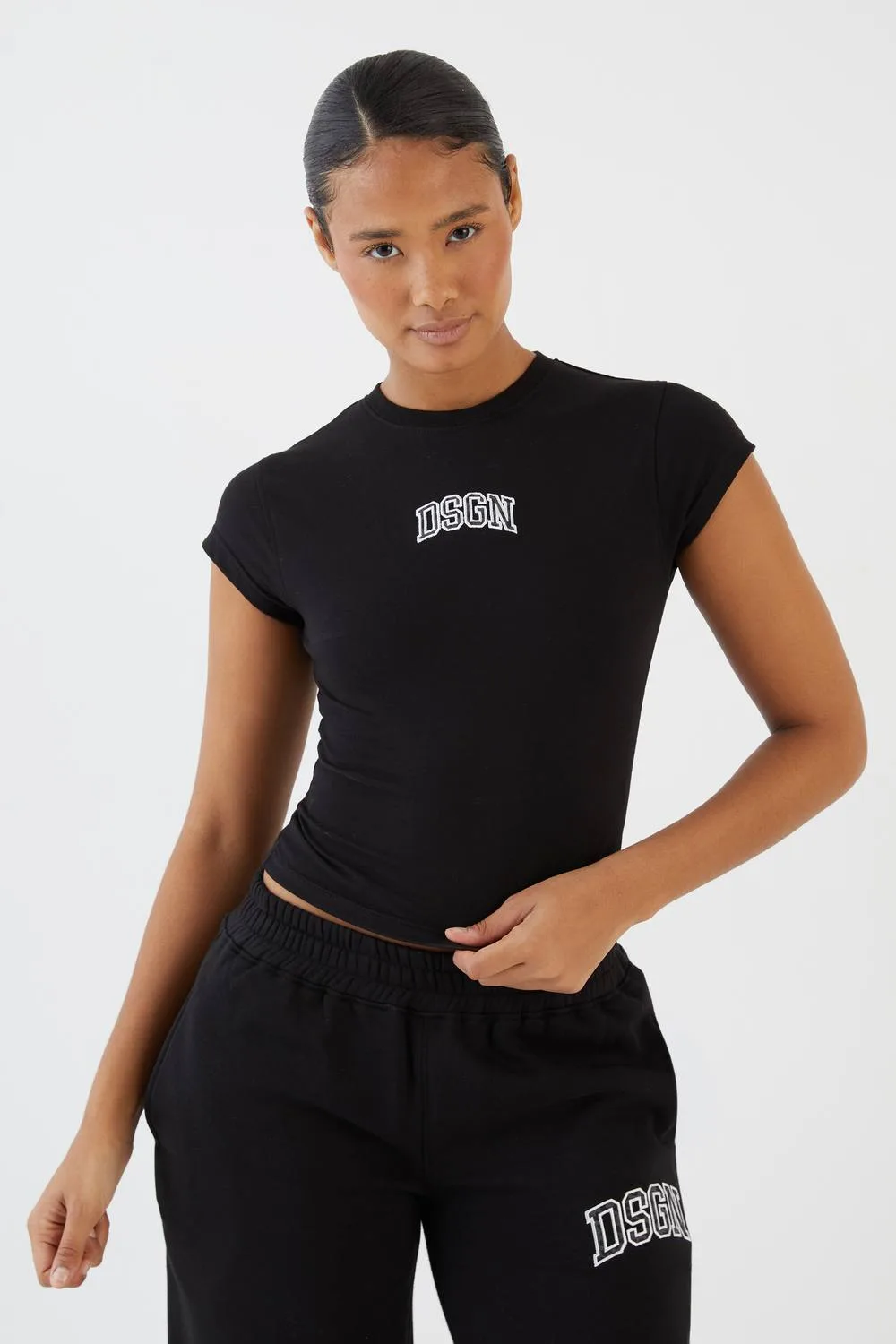 Leopard Applique Fitted T-Shirt by DSGN Studio