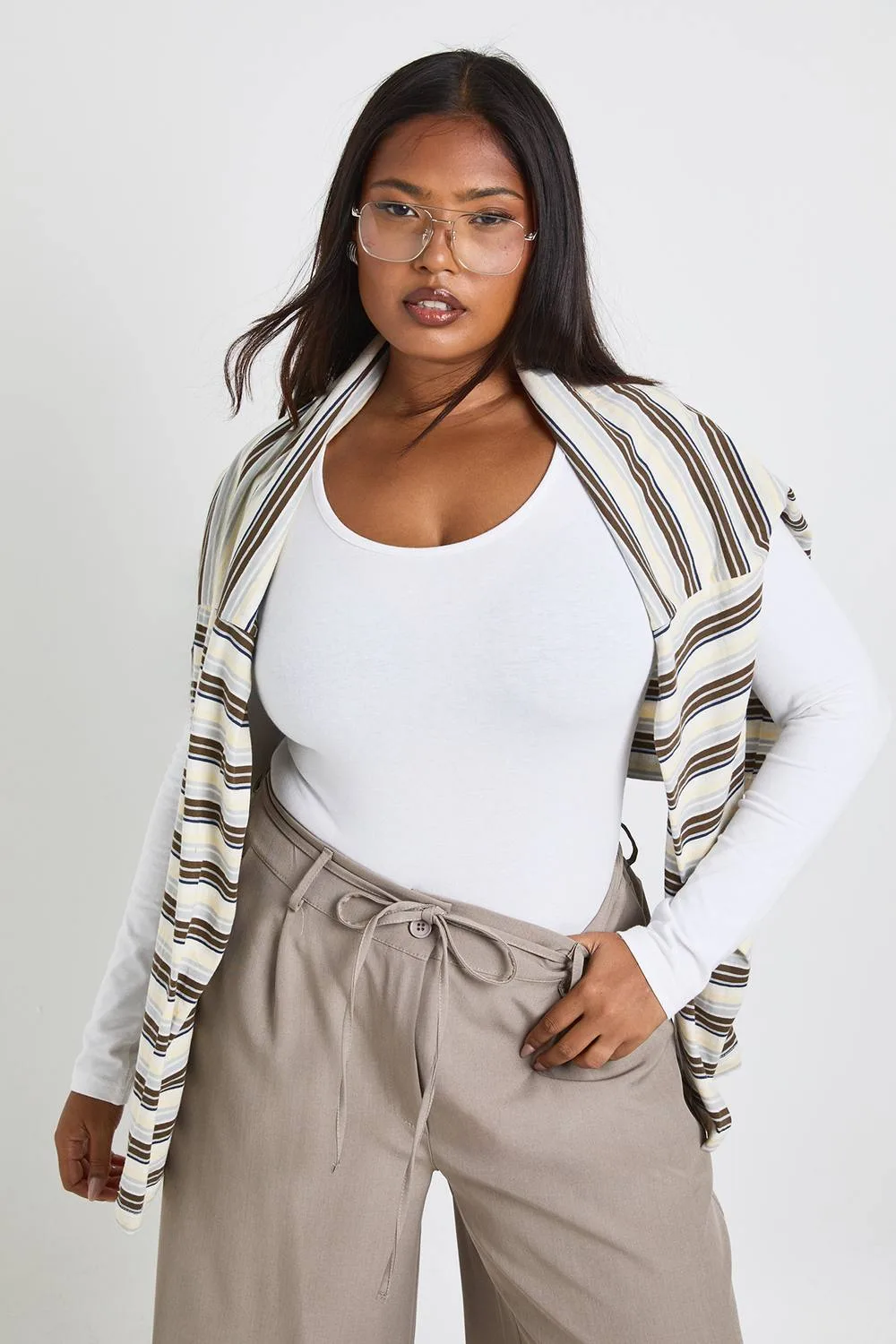 Basic Long Sleeve Scoop Neck Bodysuit by boohoo