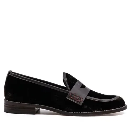 Camila Velvet Loafer by Andrea Gomez