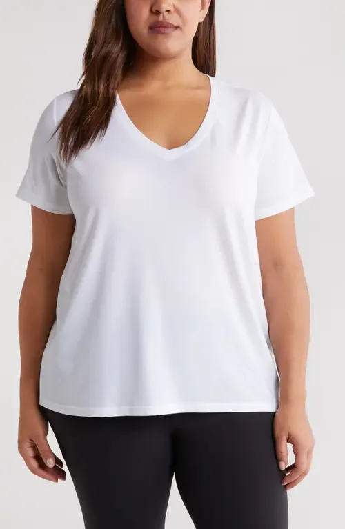 Breathe Active V-Neck Tee by Zella