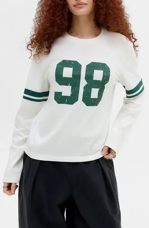 98 Relaxed Graphic Long Sleeve T-Shirt