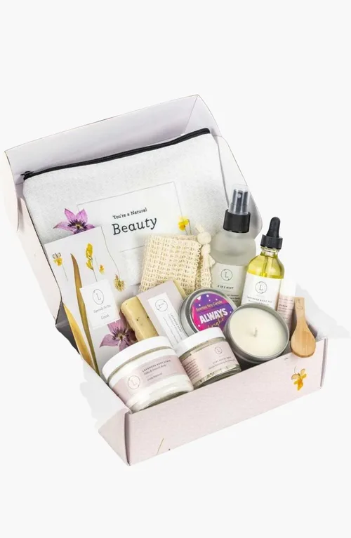 Natural Lavender Bath & Body Spa Gift Box by Lizush