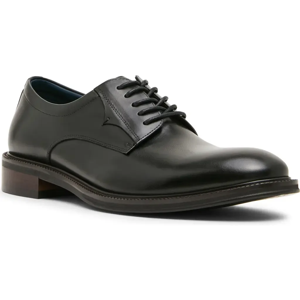 Buckner Leather Plain Toe Derby by Steve Madden