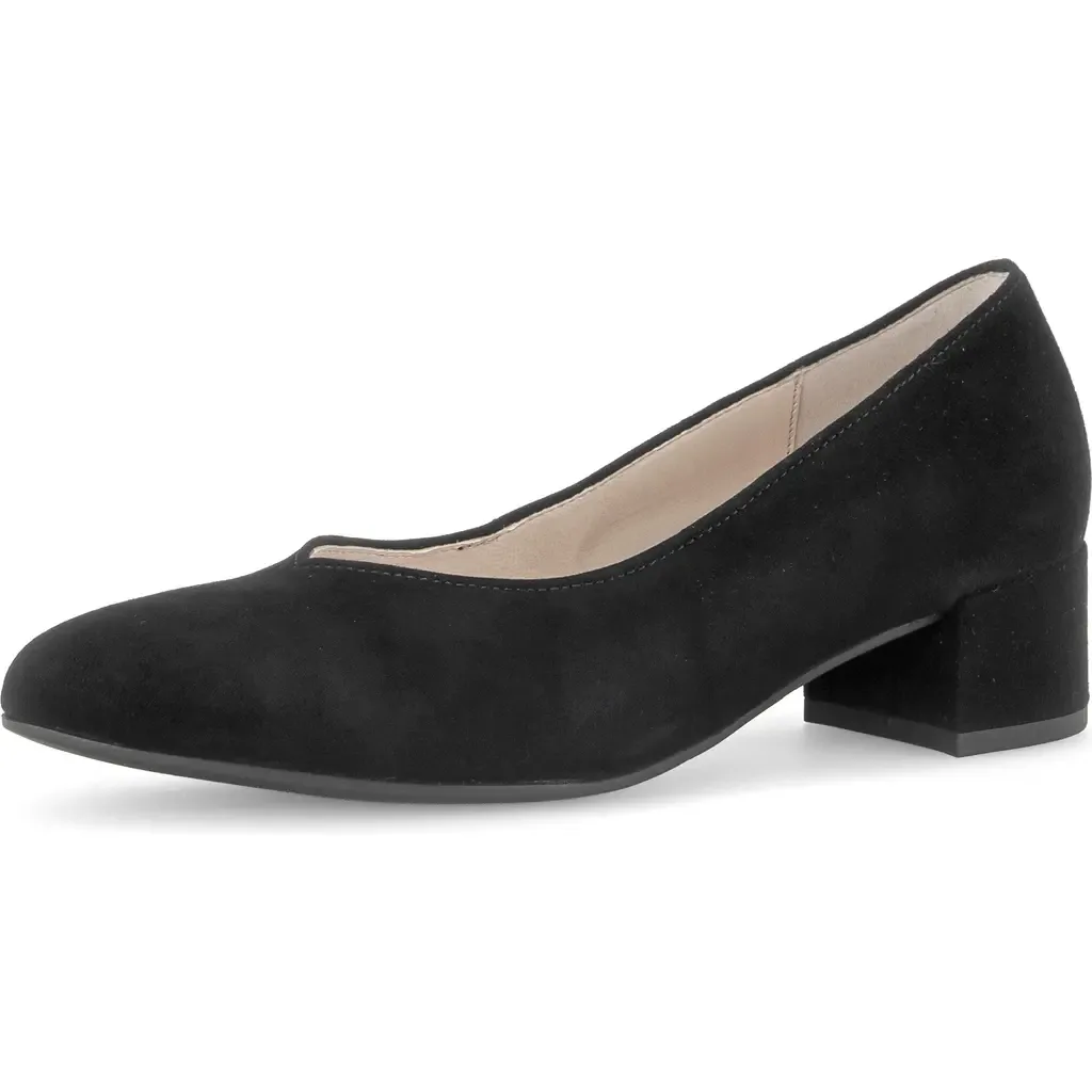 Ona Leather Pump