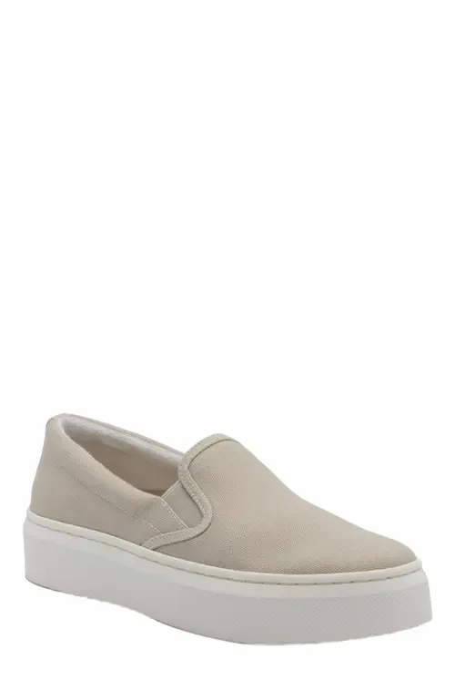 Jumpstreet Slip on Sneaker in Beige Canvas - Regular