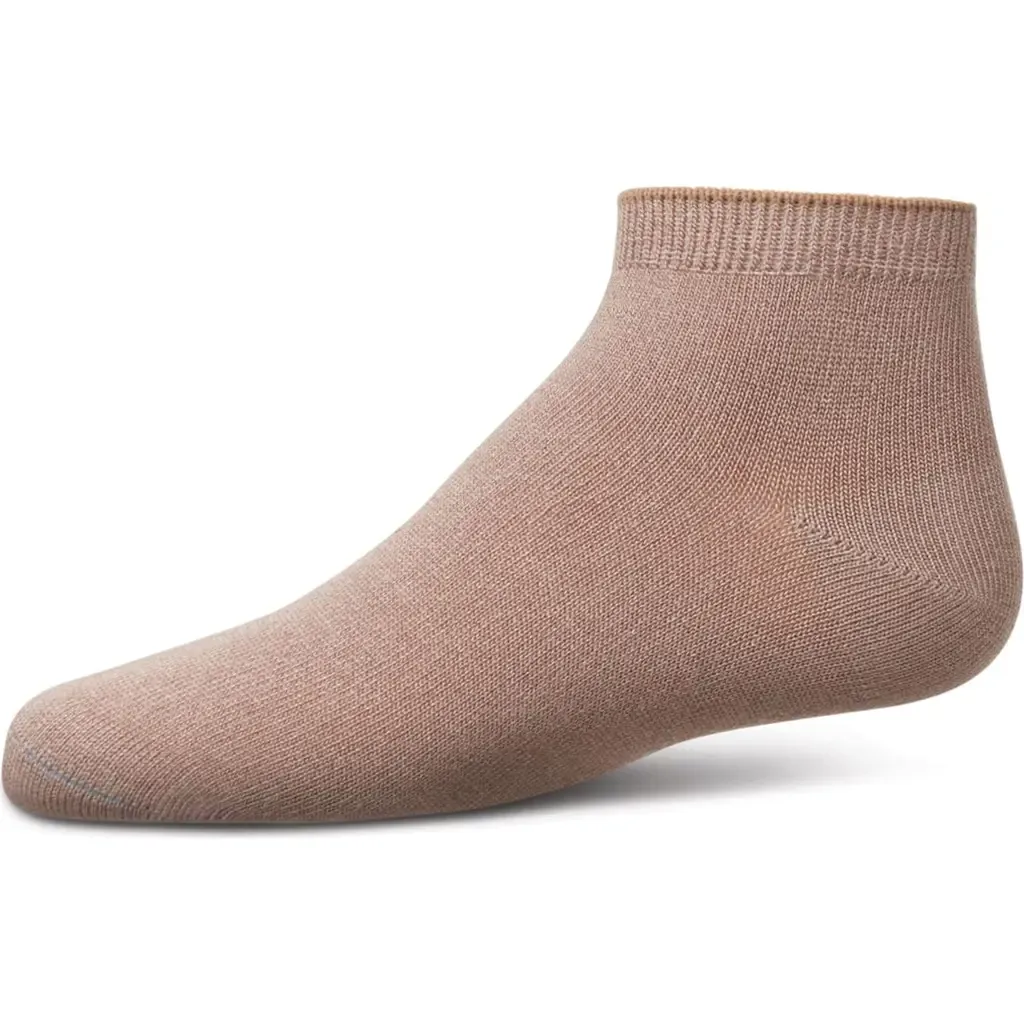 Basic Silky-Soft Gauge Ankle Sock by MeMoi