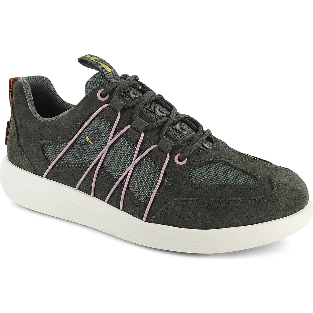 Lisbon Sneaker by STRIVE
