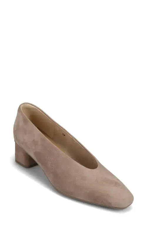 Solara Pump by VANELi
