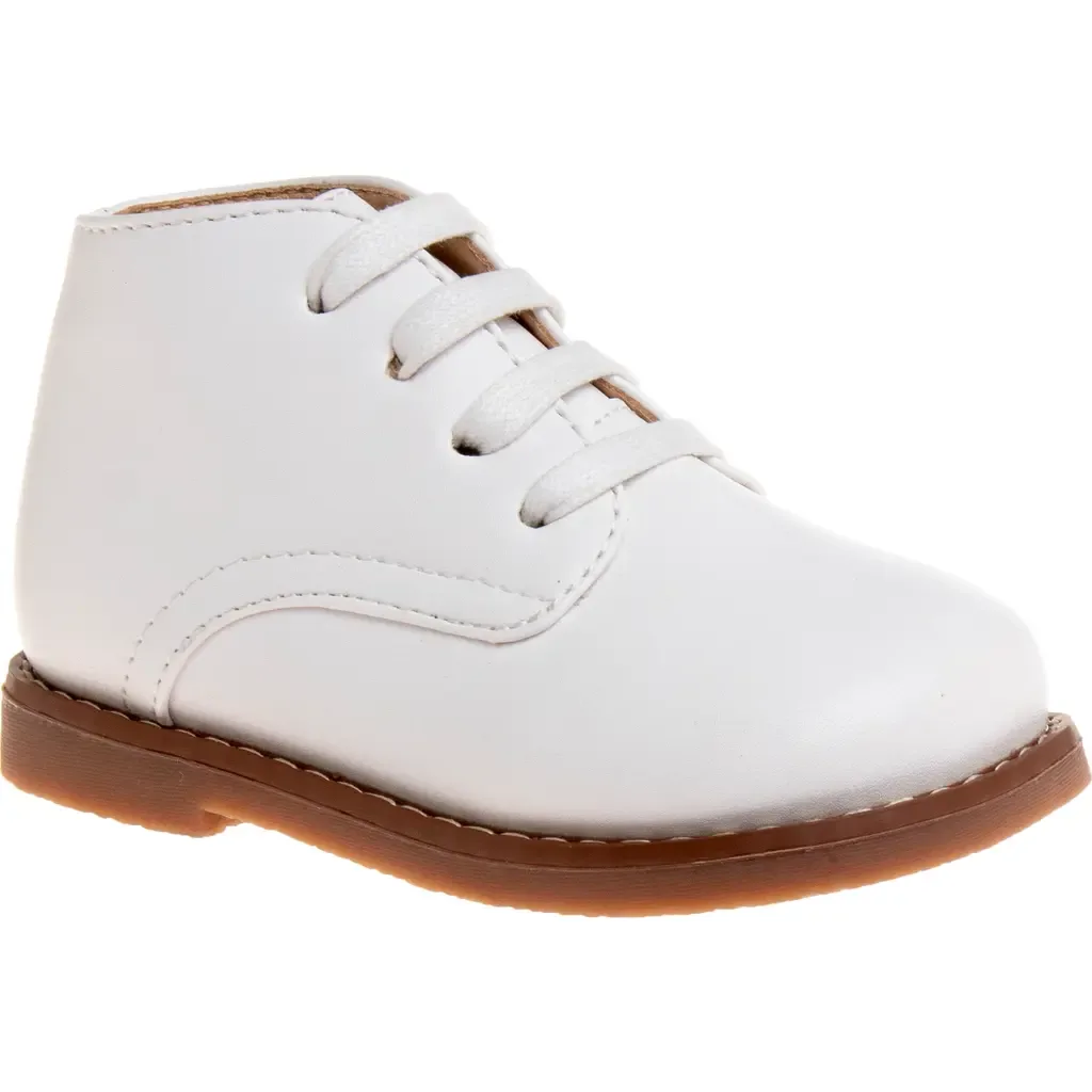 Walking Shoes by JOSMO