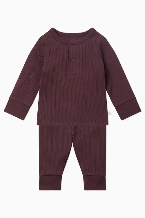 Rib Fitted Two-Piece Pajamas by MORI