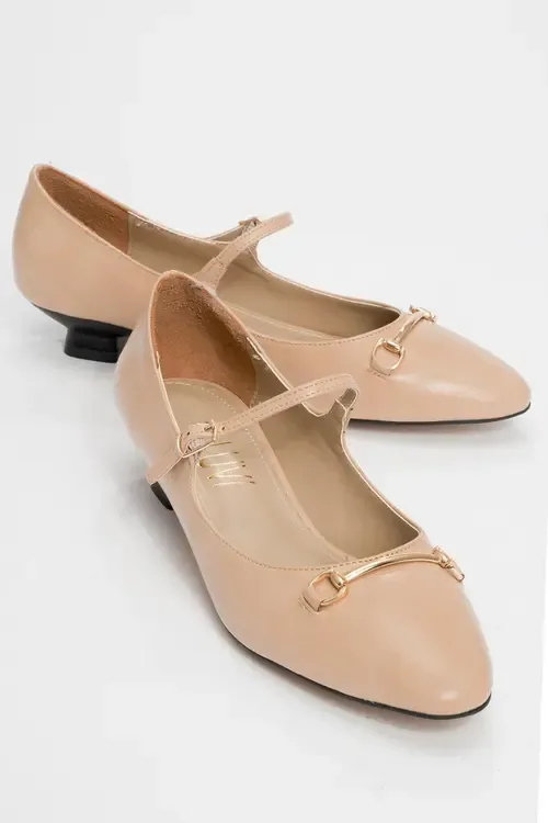 Ojen Low Heel Shoe by Prologue Shoes