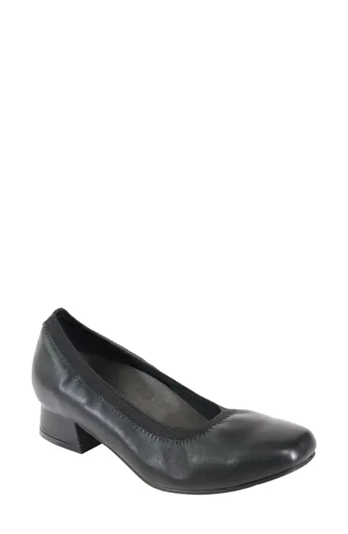 Fab Square Toe Pump