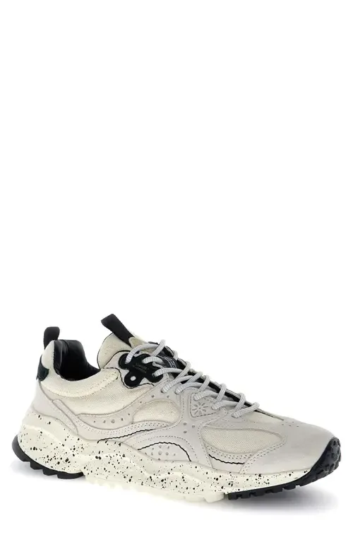 Wave Sneaker