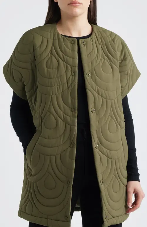 Blossom Short Sleeve Quilted Cape by Ilse Jacobsen