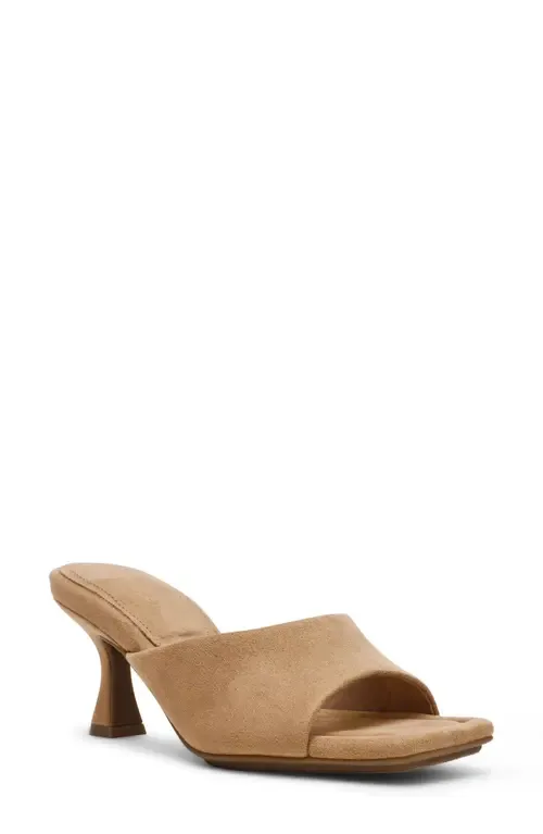 Jerilyn Slide Sandal in Sand Suede