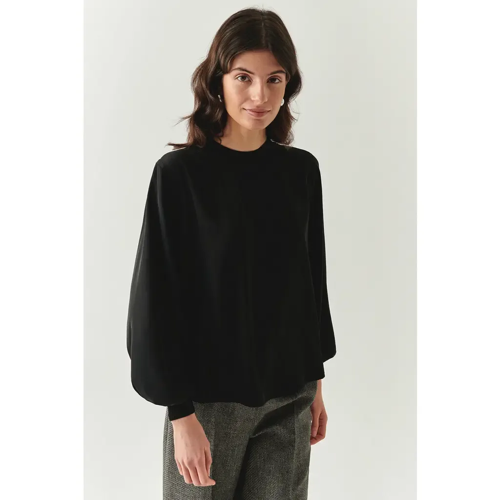 Joelle Long Sleeve Blouse by Exquise