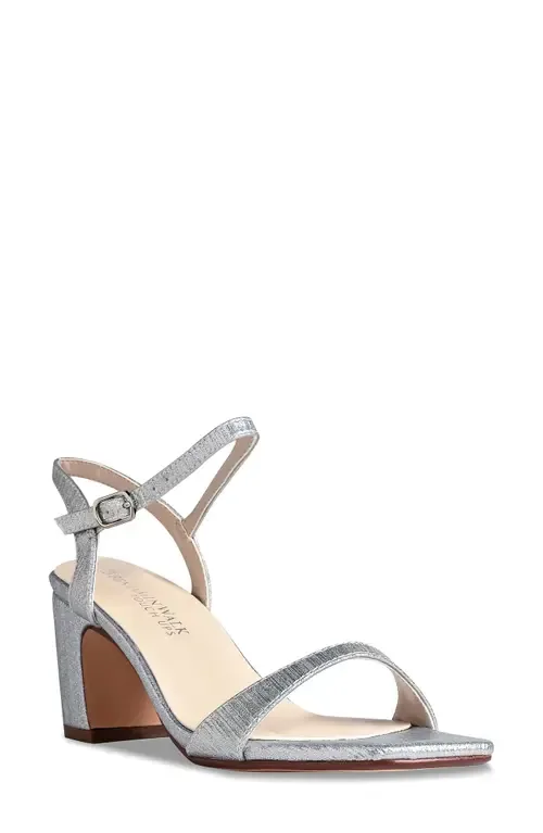 True Sandal