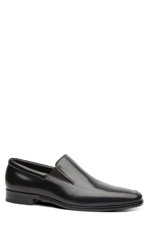 Albany Apron Toe Loafer