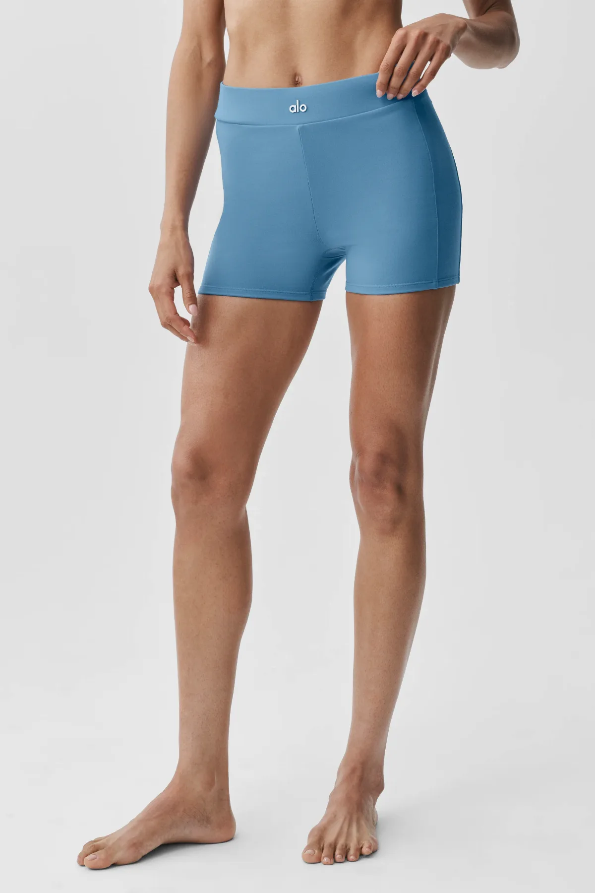 3" Airbrush High-Waist Aura Short by ALO