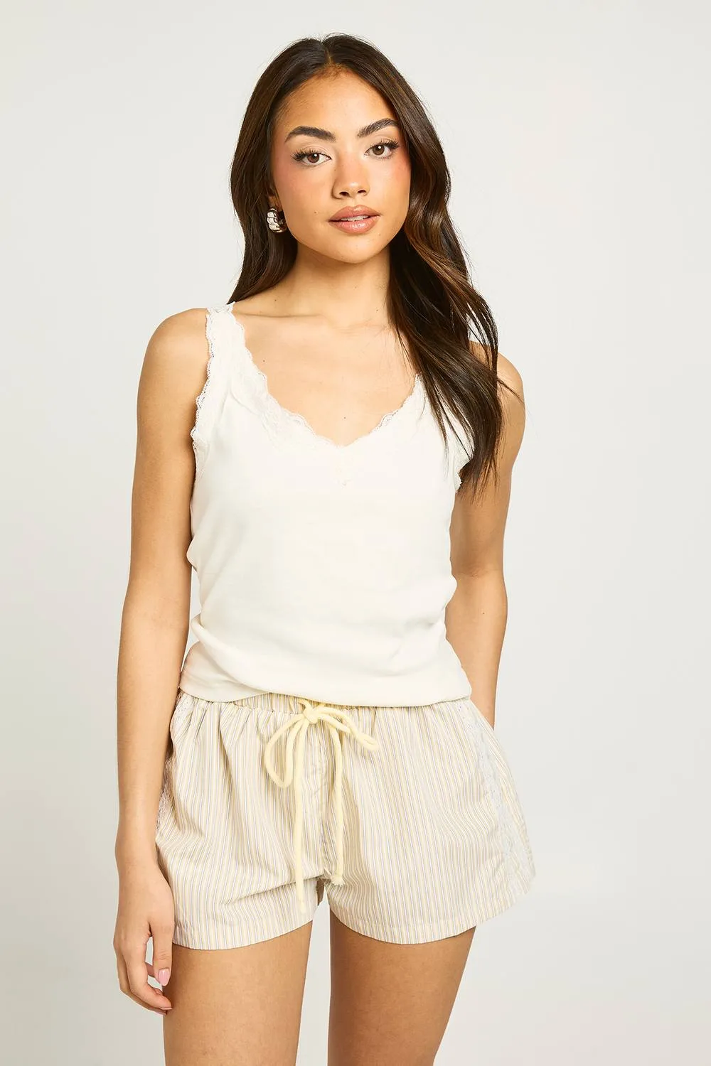 Lace Trim Stripe Short by boohoo