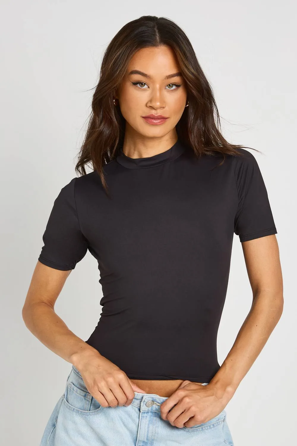 Second Skin Crew Neck Everyday T-Shirt by boohoo