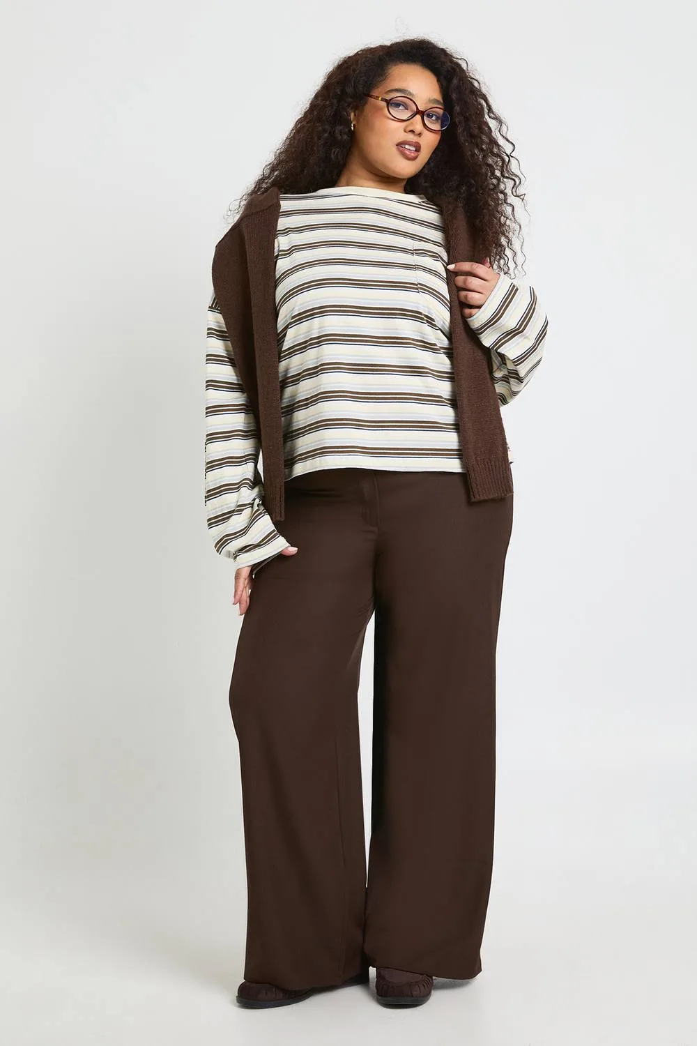 Woven Pocket Detail Wide Leg Trouser by boohoo