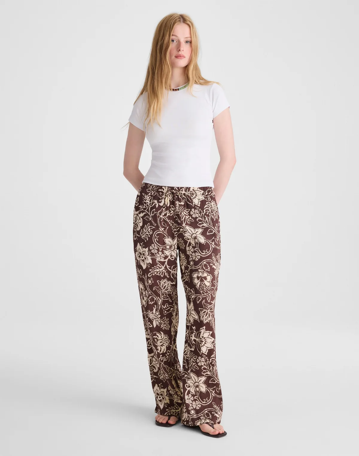 Pull-On Pants in Linen Blend