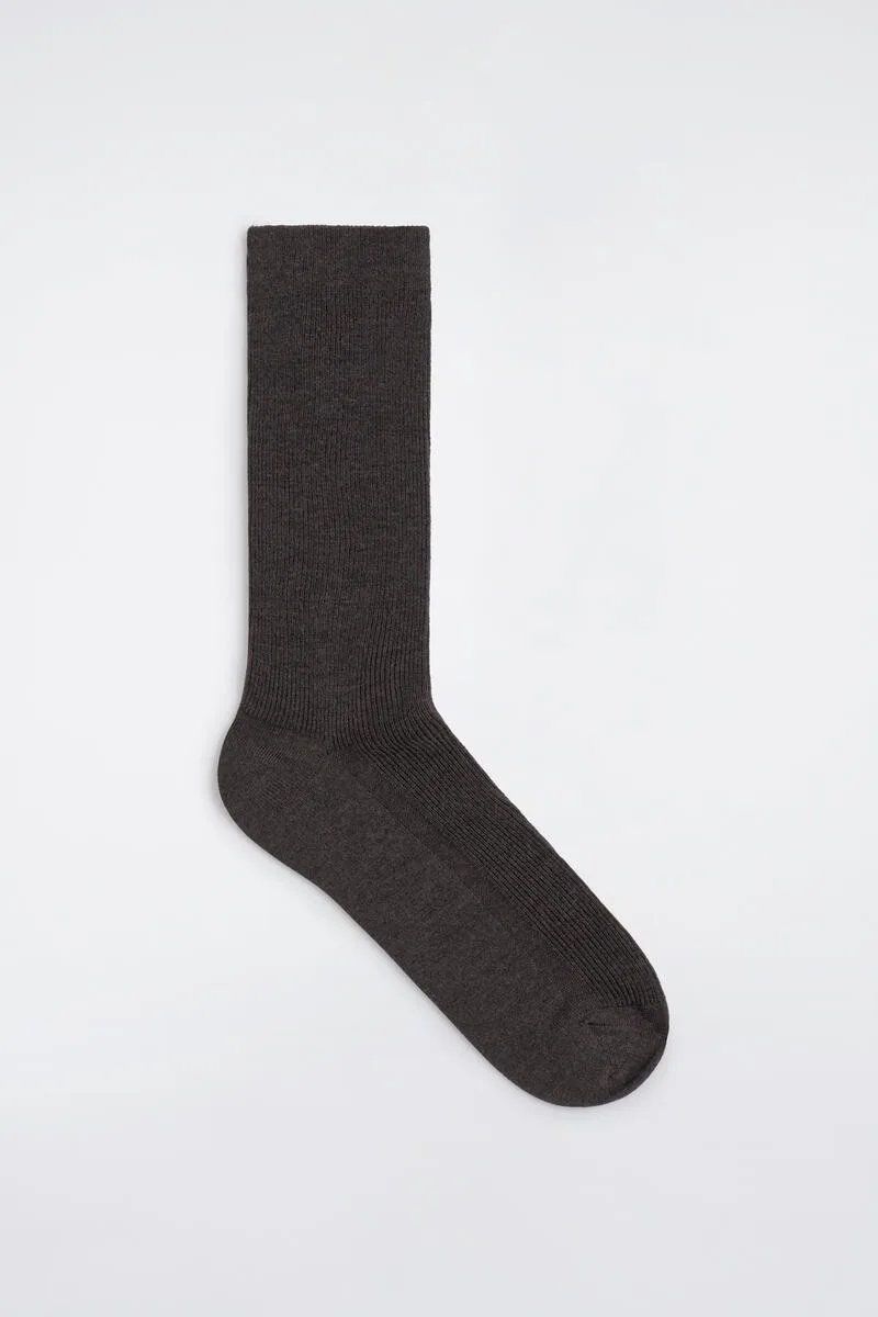 Merino Wool Ribbed-Knit Socks