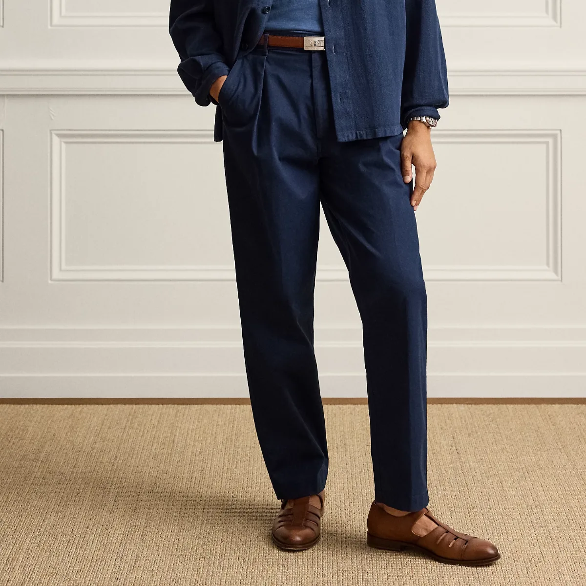 Hand-Tailored Relaxed Fit Chino Trouser
