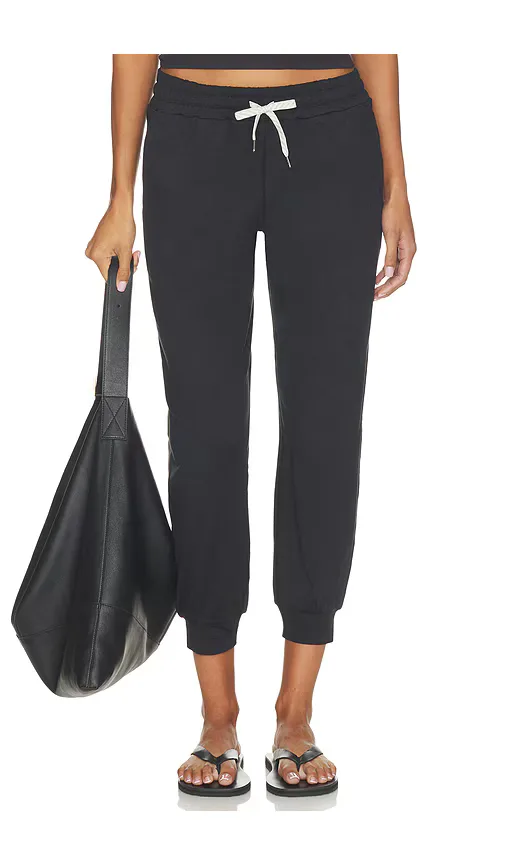 Performance Jogger by Vuori