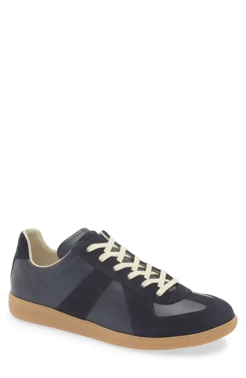 Replica Low Top Sneaker