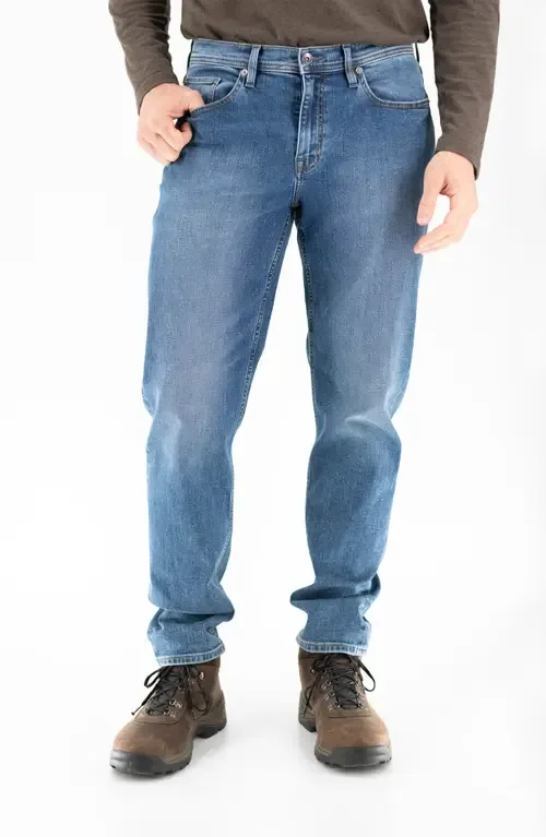 Athletic Fit Jeans
