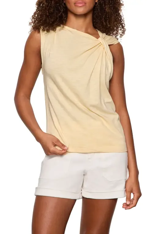 So Twisted Asymmetric Top by Sanctuary