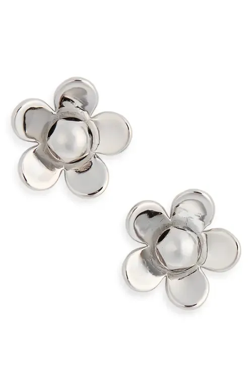 Daisy Stud Earrings