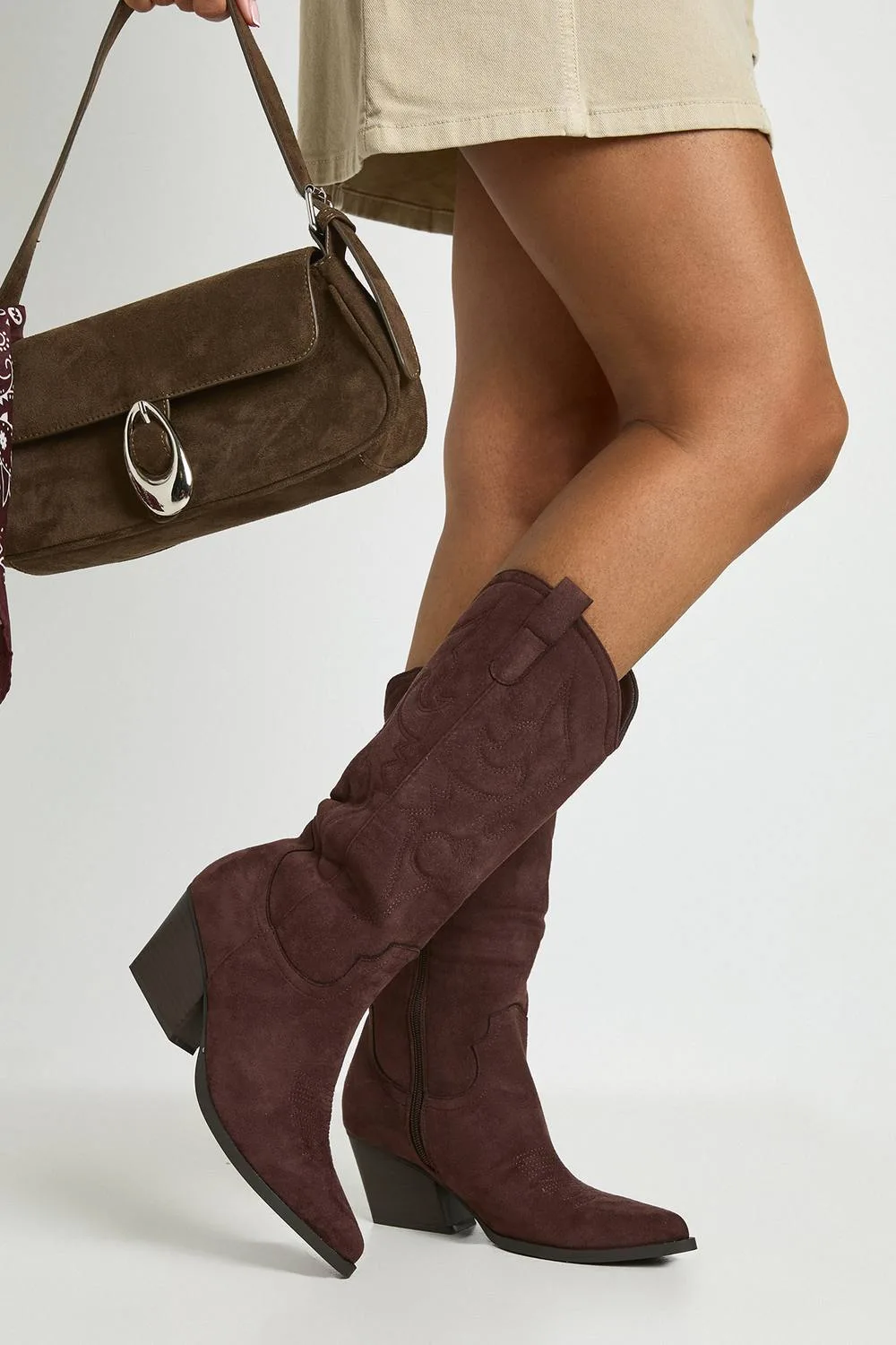 Wide Fit Embroidery Detail Western Cowboy Boots