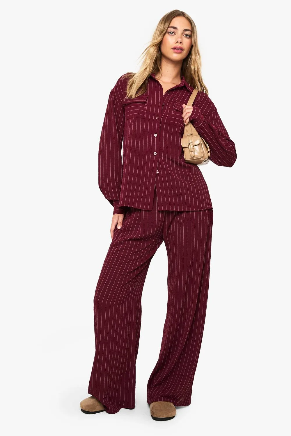 Woven Striped Pleated Wide Leg Trousers by boohoo