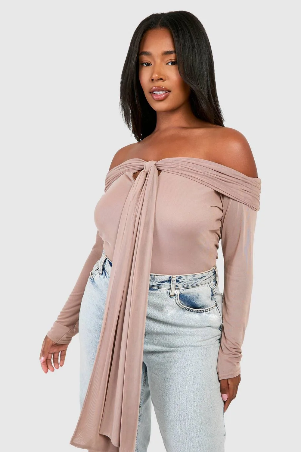 Long Sleeve Keyhole Bodysuit - Stone by boohoo