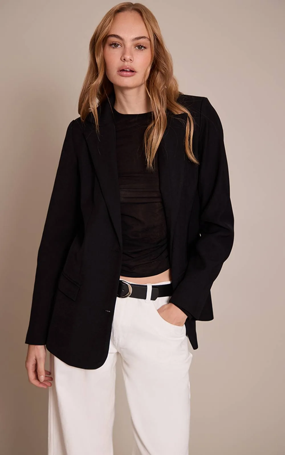 Longline Oversized Blazer by PrettyLittleThing