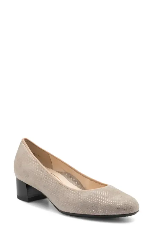 Vivian Pump in Sand Puntkid by ara