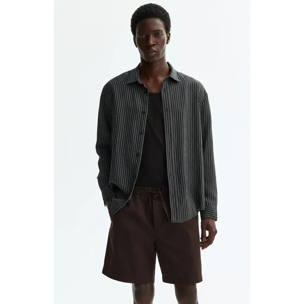 Relaxed-Fit Cotton Shorts by H&M