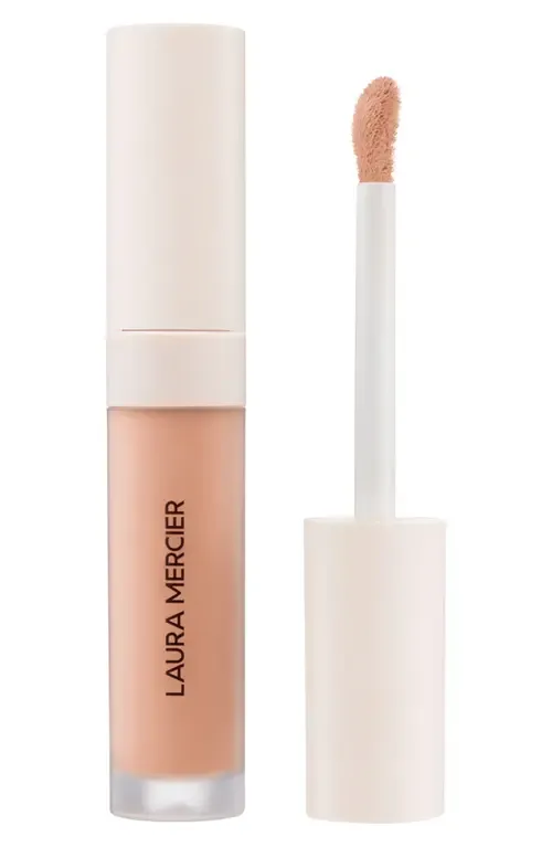Real Flawless Weightless Perfecting Serum Concealer in 2C2 by Laura Mercier