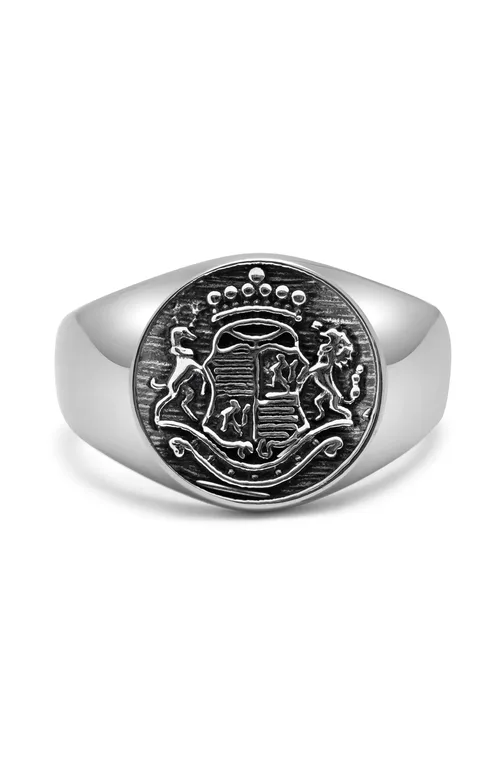 Crest Ring by Nialaya