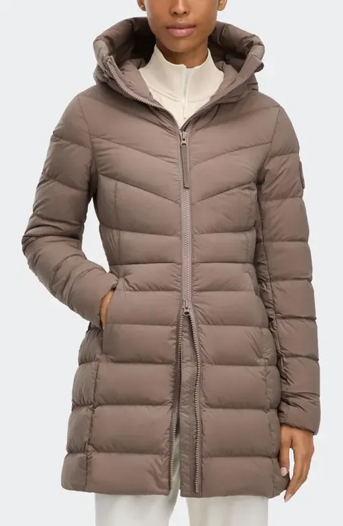 Clair Black Label 750 Fill Power Down Puffer Coat by Canada Goose