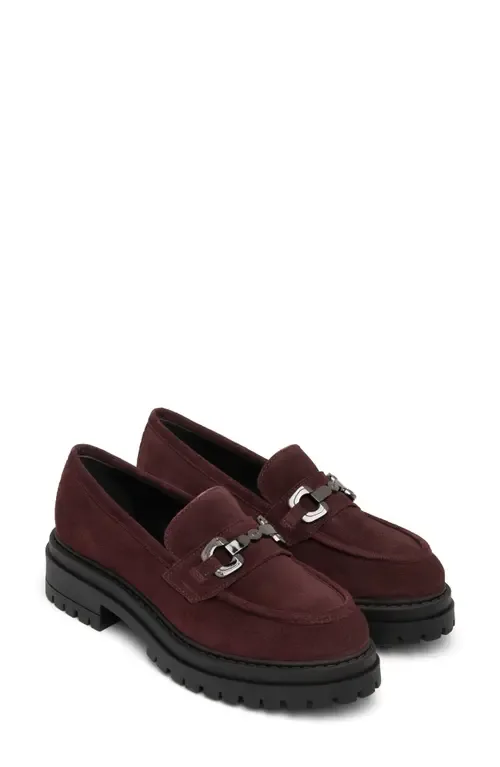 Lug Loafer